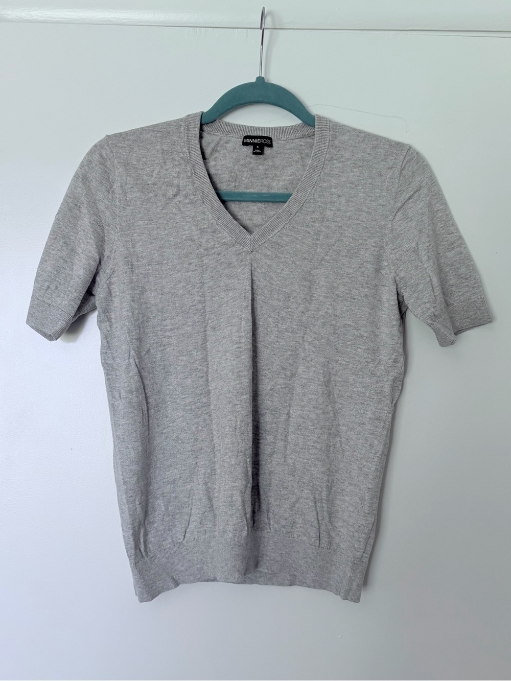 Minnie Rose Light Gray V-Neck Sweater Short Sleeve